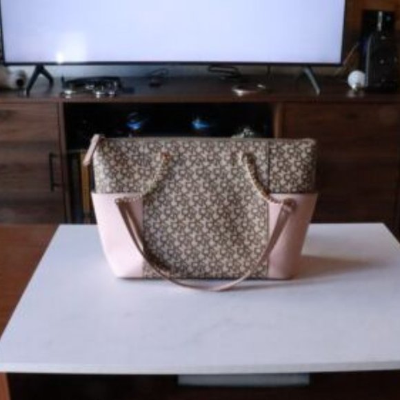 DKNY Pink Gigi Logo-Print Coated Canvas Tote w/ DKNY Interior - Picture 7 of 7